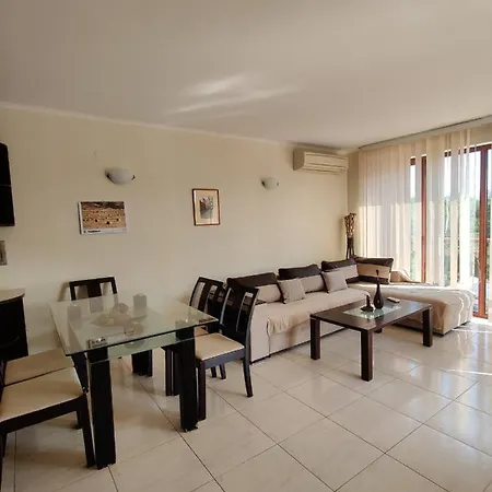 Апартамент Съни бей / Sunny bay Apartment Апартаменты *